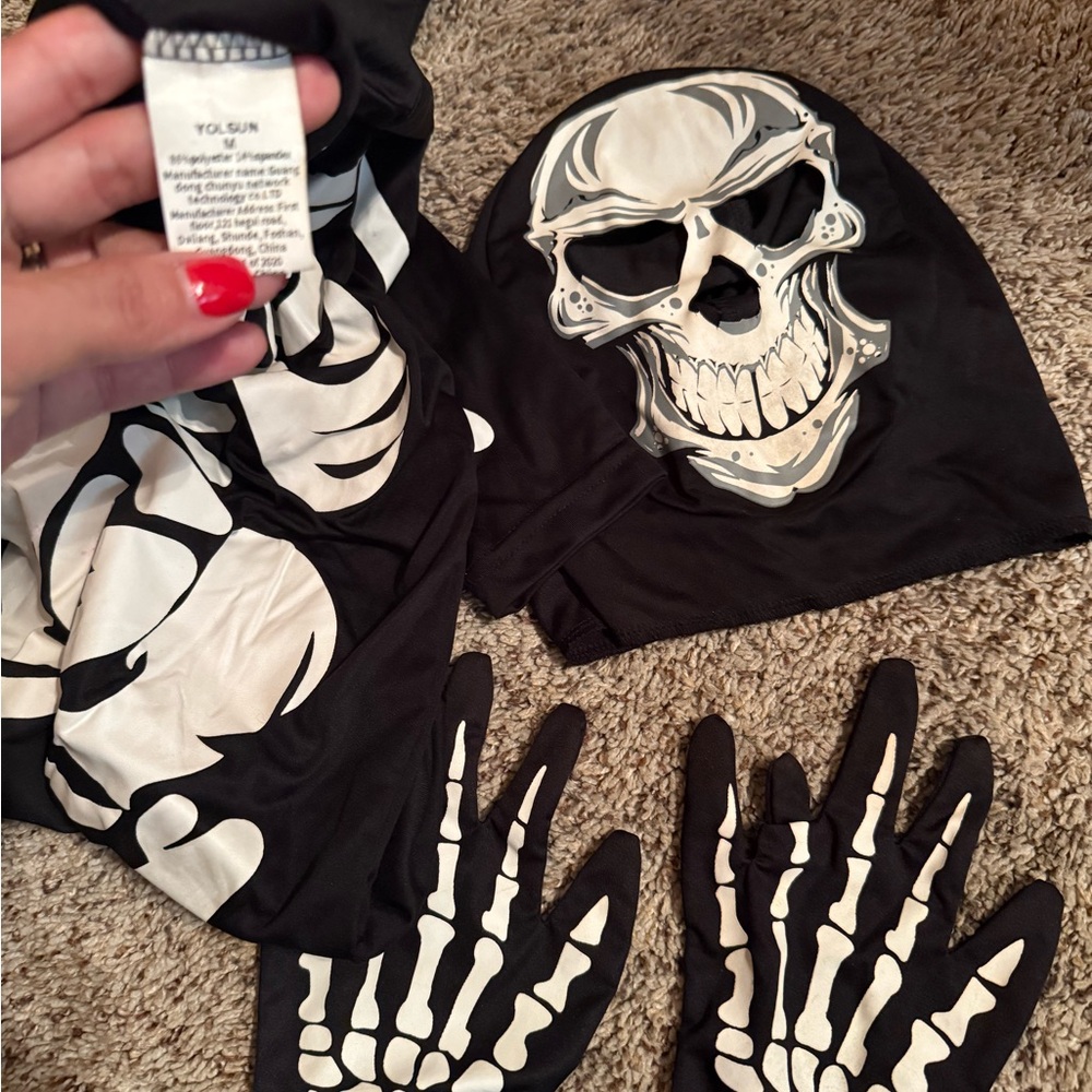 Amazon Kids Skeleton Costume - Black and White